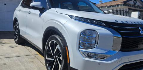 Mitsubishi Outlander 2024