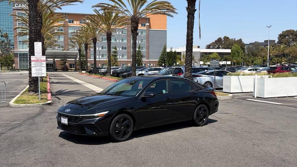 Hyundai Elantra 2026 in Hawthorne, CA