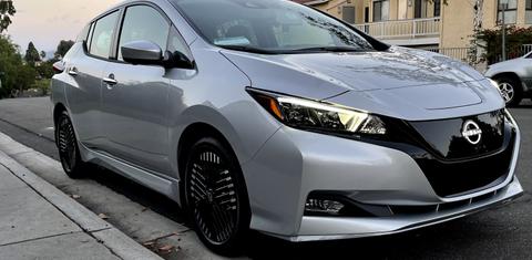 Nissan LEAF 2023