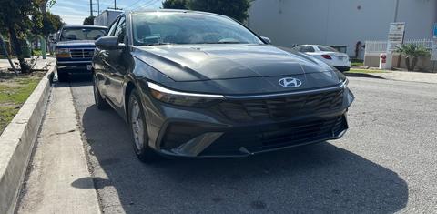 Hyundai Elantra 2025