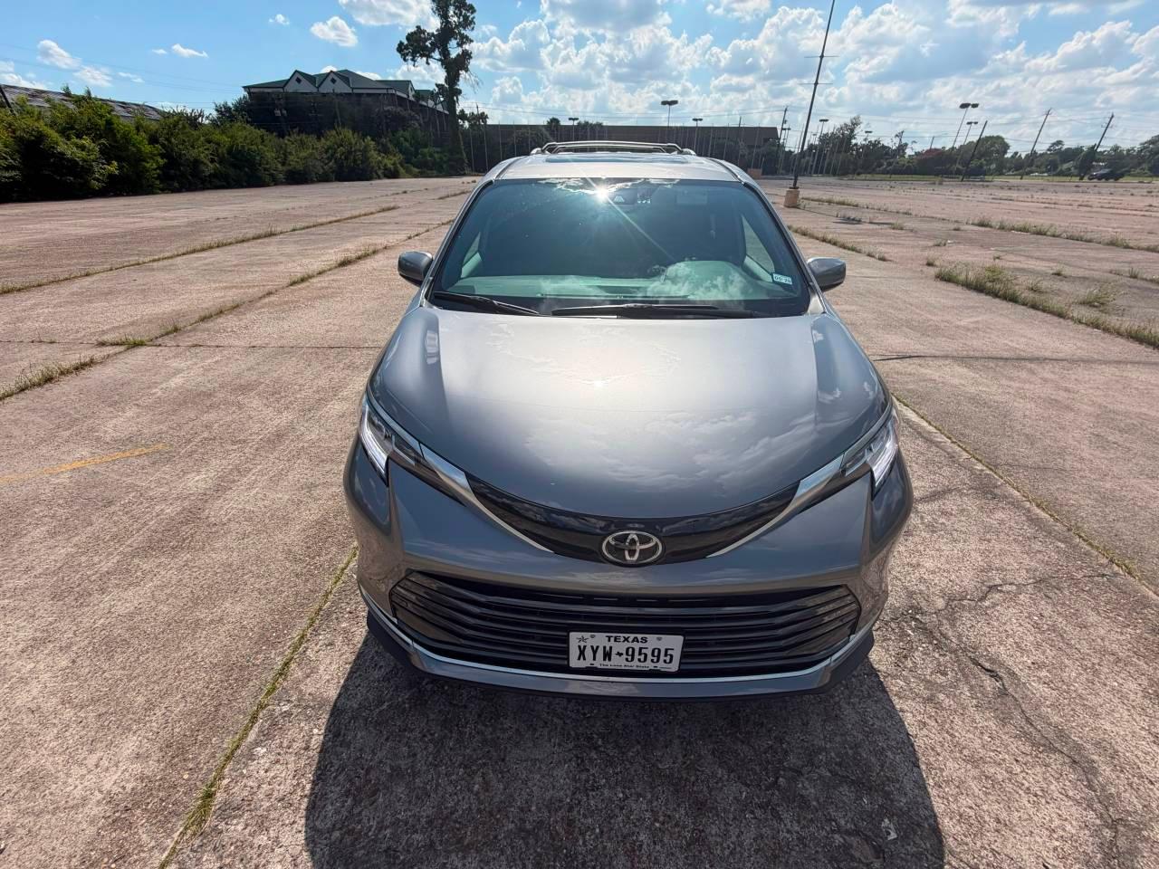 Toyota Sienna 2026 in Houston, TX