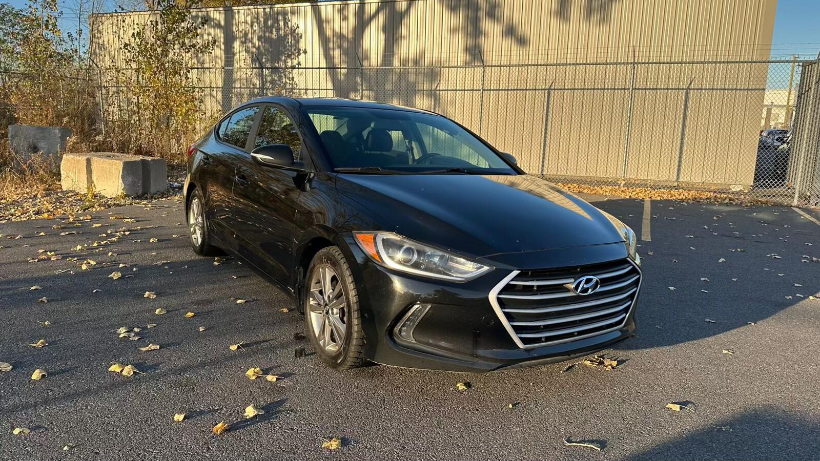 Hyundai Elantra 2017 à 