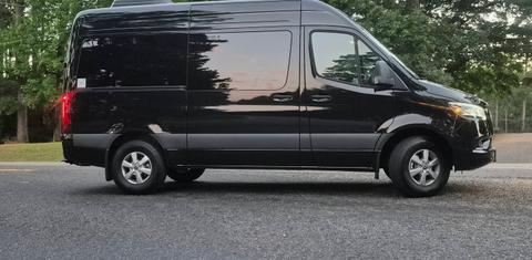 Mercedes-Benz Sprinter 2025