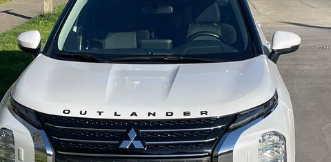 Mitsubishi Outlander 2024