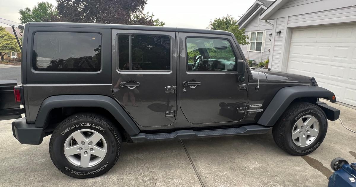 Jeep Wrangler JK Unlimited 2018 rental in Lewiston, ID by Lindsey | Turo