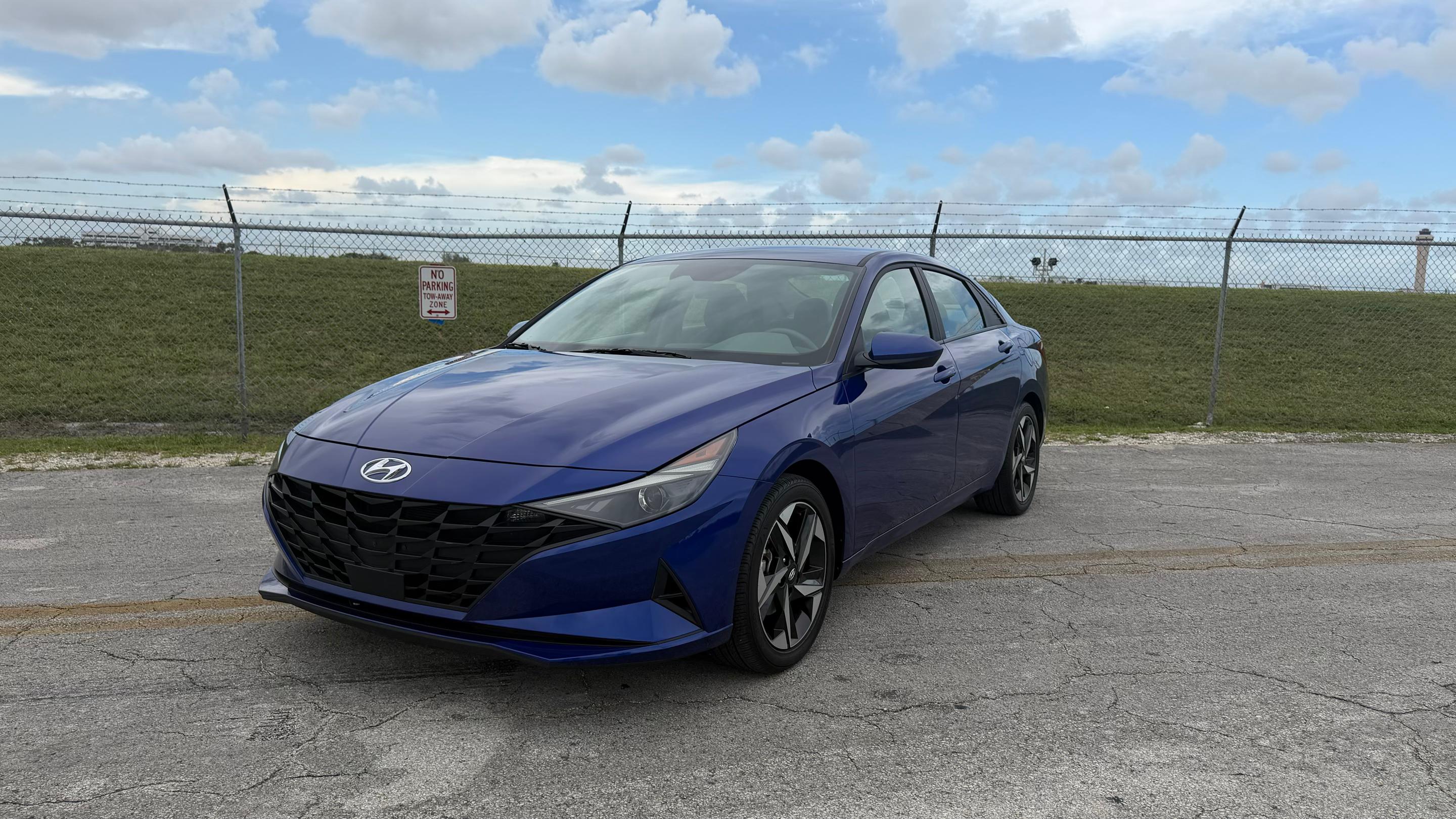Hyundai Elantra 2023 in 