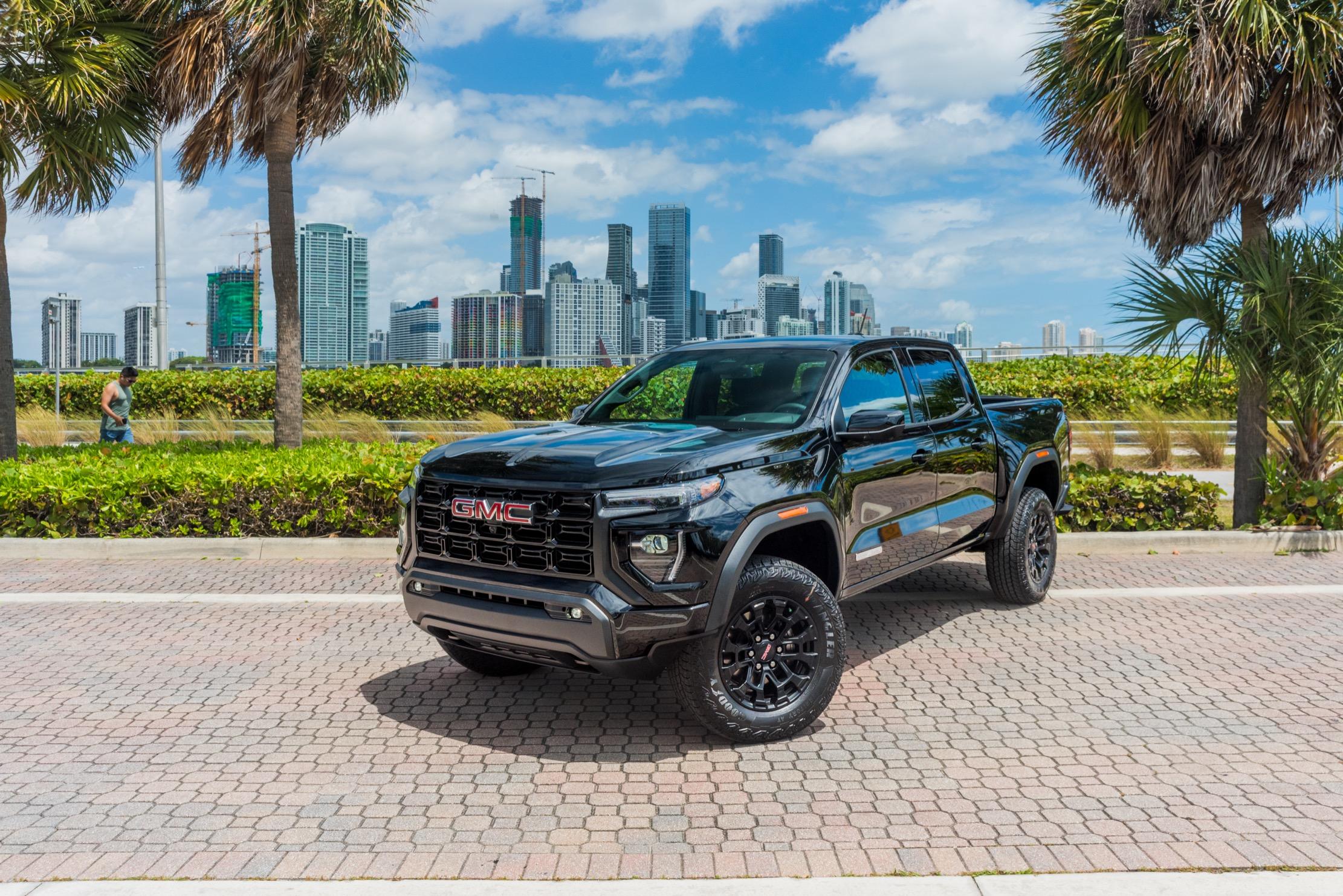 GMC Canyon 2026 in Miami, FL