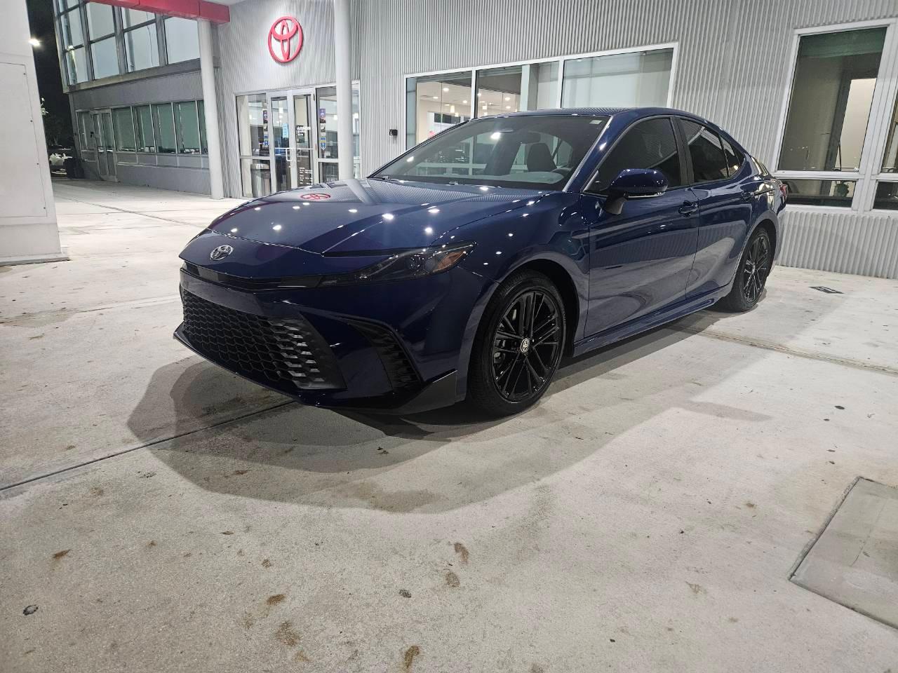 Toyota Camry Hybrid 2025 in 