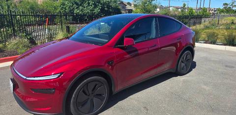 Tesla Model Y 2026