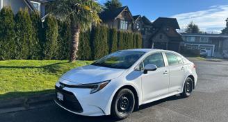 Toyota Corolla Hybrid 2025 — Options de location de voitures à Richmond, BC