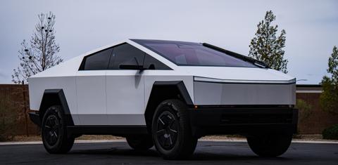 Tesla Cybertruck 2025