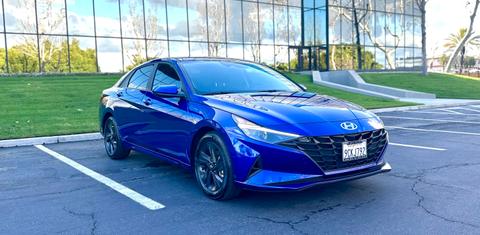 Hyundai Elantra 2022