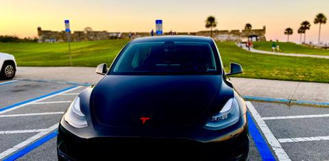 Tesla Model Y 2021