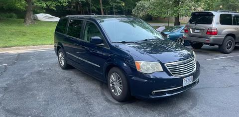 Chrysler Town & Country 2013