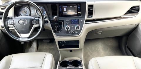 Toyota Sienna 2015