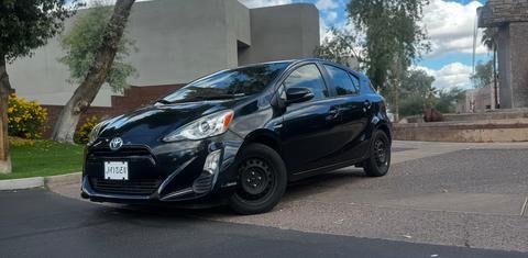 Toyota Prius c 2016