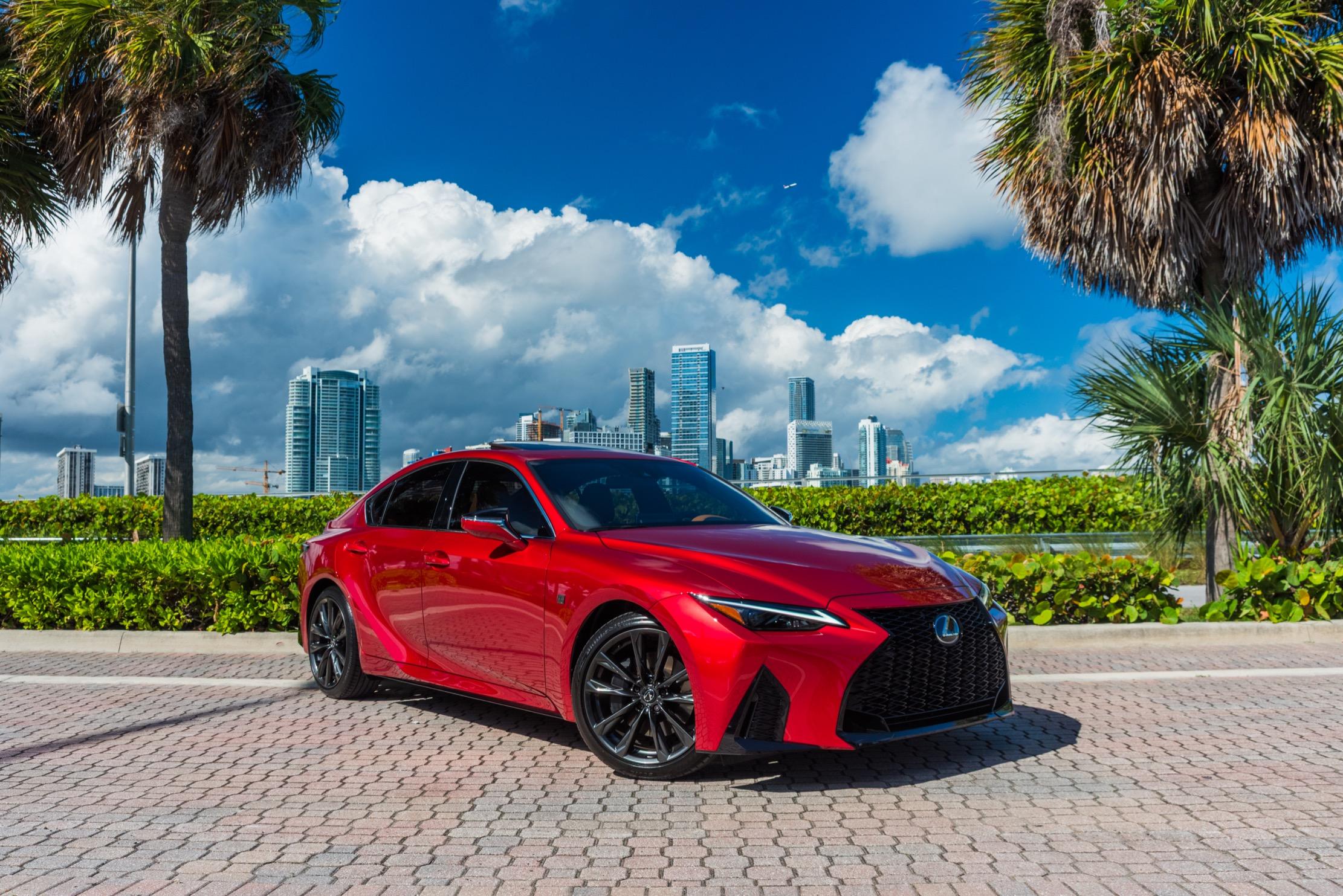 Lexus IS 2025 in 