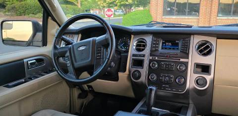 Ford Expedition EL 2017