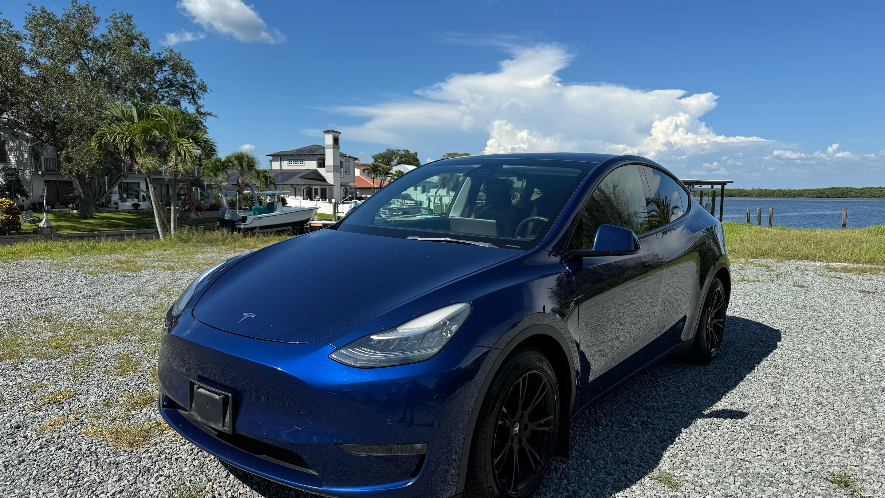 Tesla Model Y 2021 in Tampa, FL