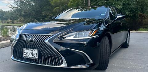 Lexus ES 2020