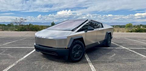 Tesla Cybertruck 2025