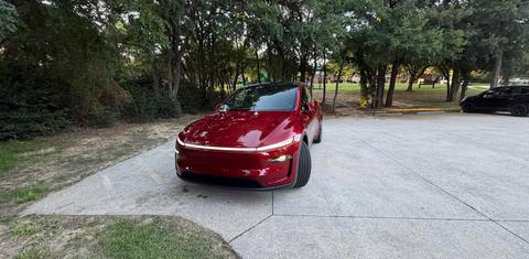 Tesla Model Y 2026