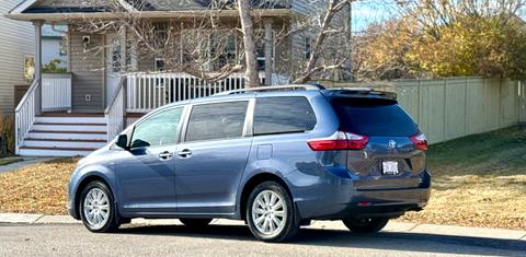 Toyota Sienna 2016