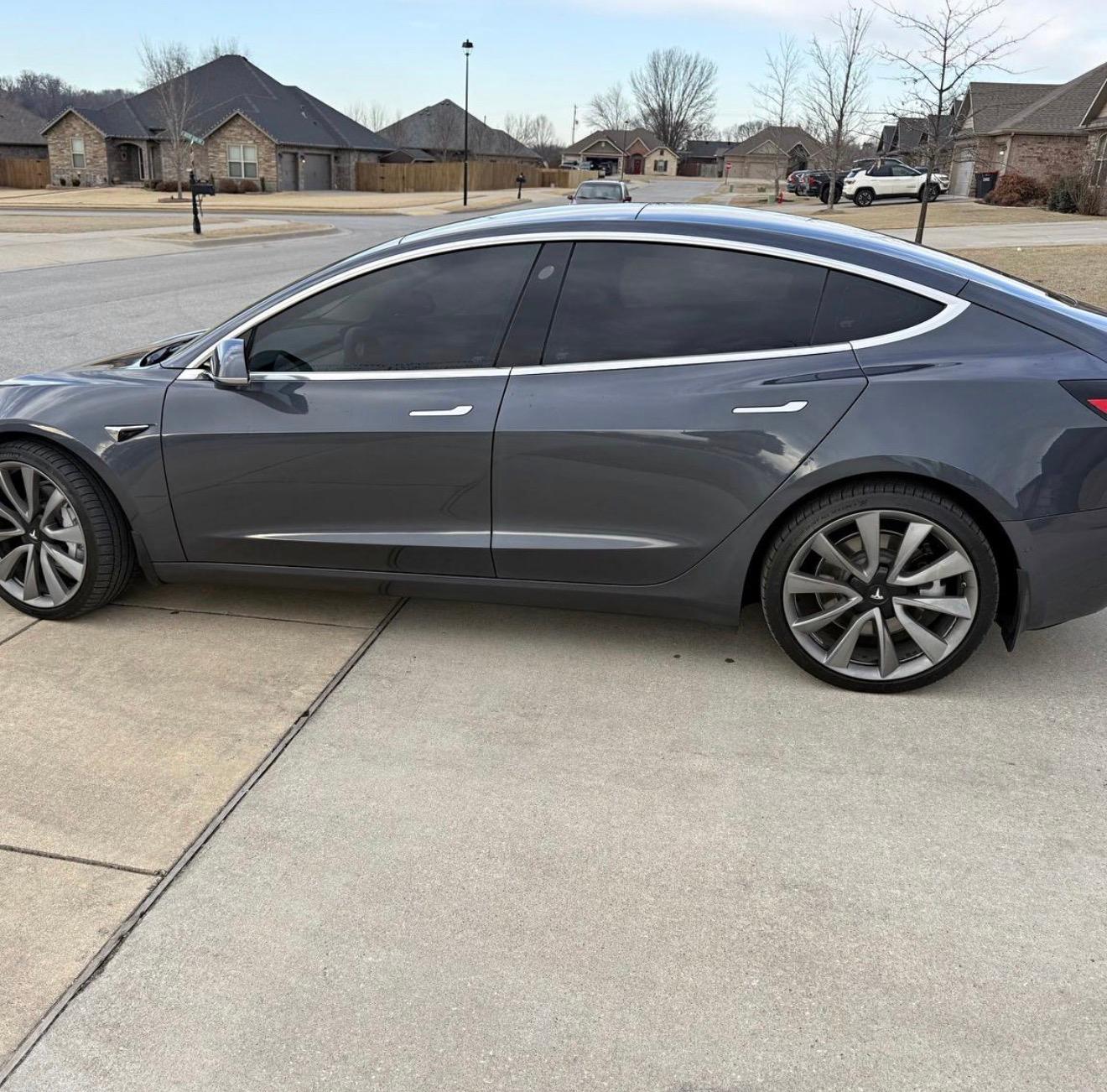Tesla Model 3 2019 in Bentonville, AR