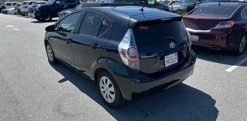 Toyota Prius c 2014