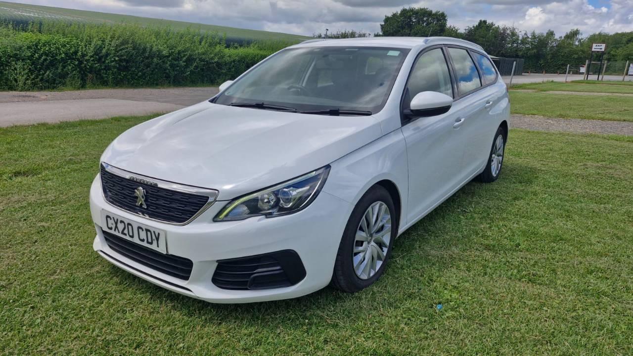 Peugeot 308 SW 2020 in Cross