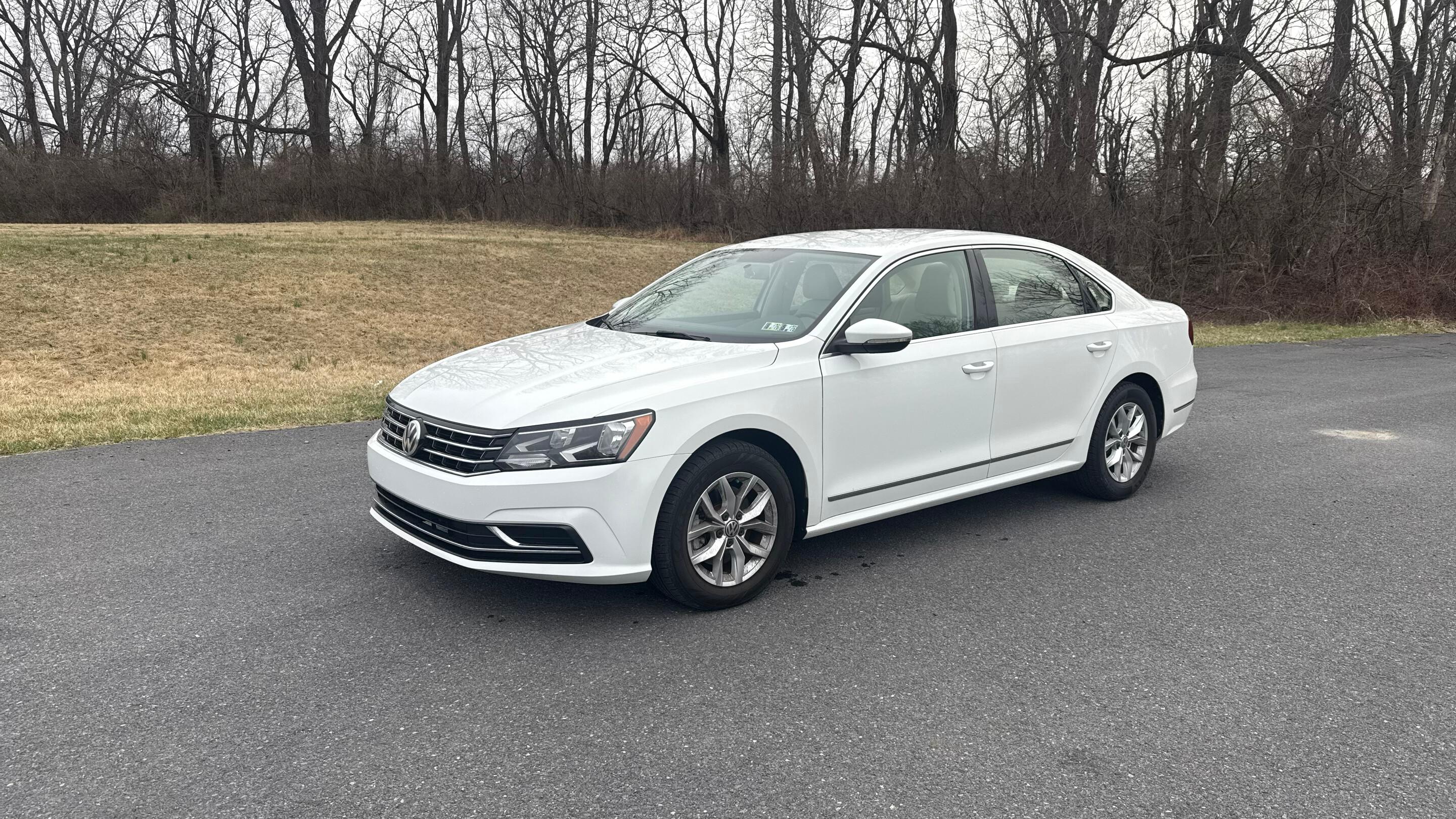 Volkswagen Passat 2017 in Hokendauqua, PA