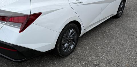 Hyundai Elantra 2024