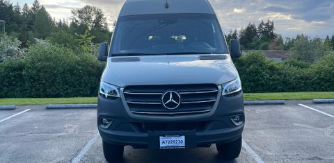 Mercedes-Benz Sprinter 2024