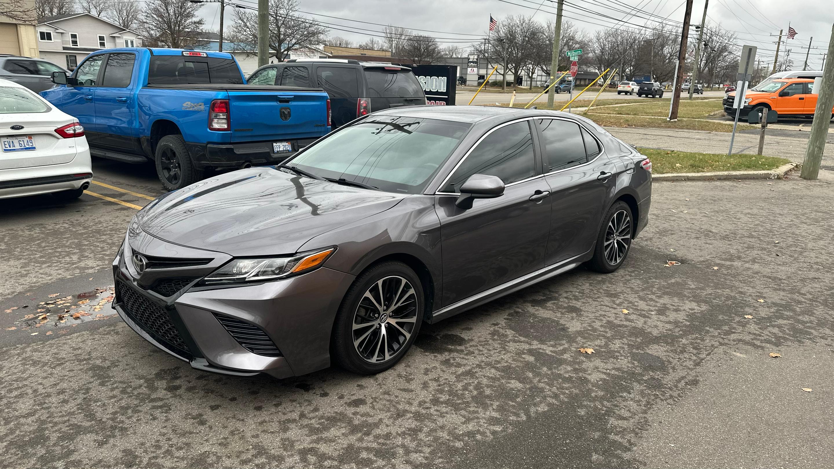 Toyota Camry 2020 in Livonia, MI
