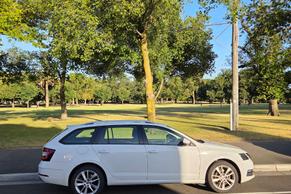 Skoda OCTAVIA 2017 in Clifton Hill