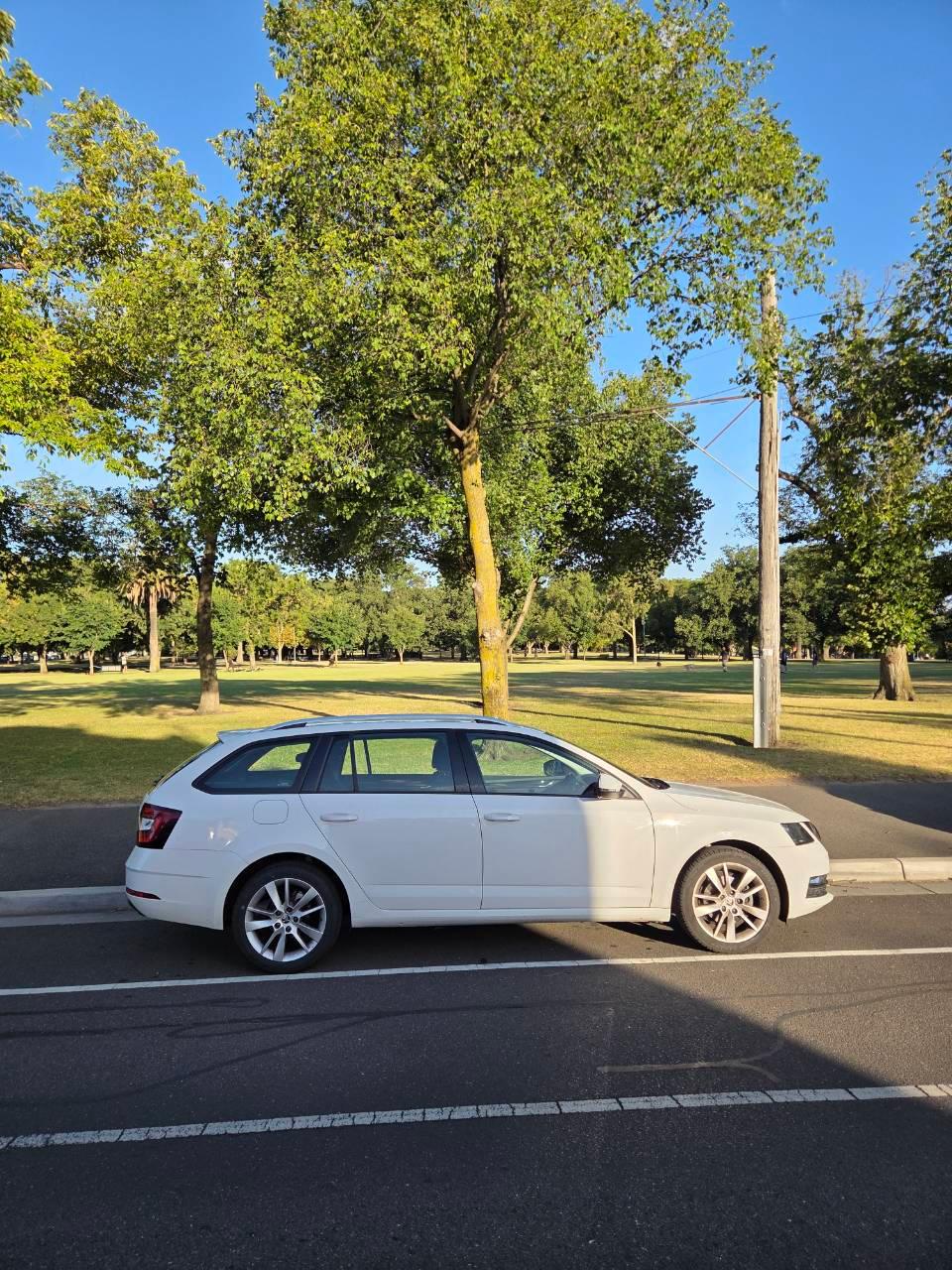 Skoda OCTAVIA 2017 in Clifton Hill