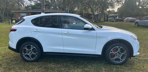 Alfa Romeo Stelvio 2023