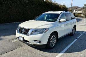 Nissan Pathfinder car