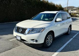 Nissan Pathfinder car