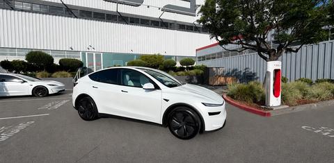 Tesla Model Y 2026