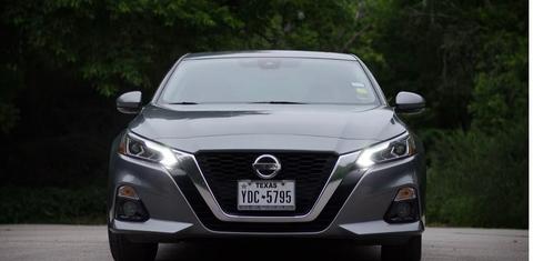 Nissan Altima 2019