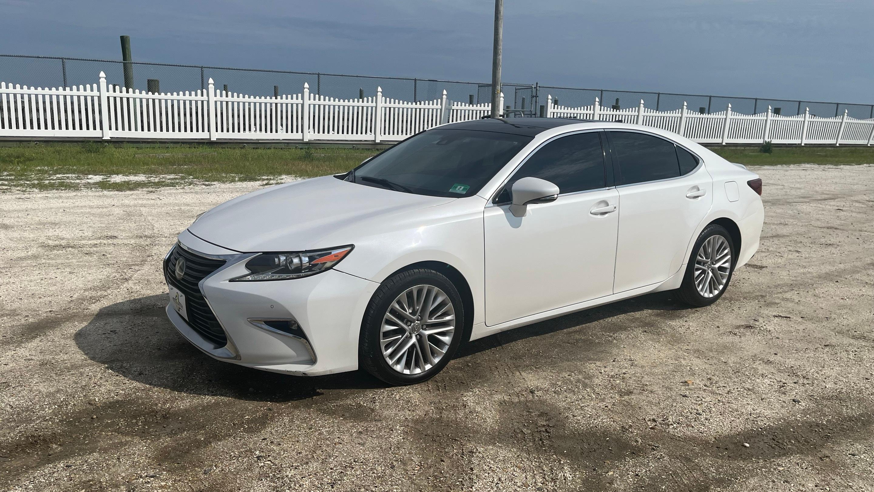 Lexus ES 2016 in Egg Harbor Township, NJ