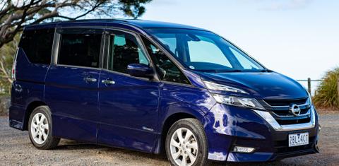 Nissan Serena 2016