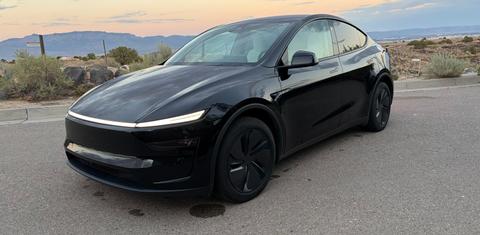Tesla Model Y 2026