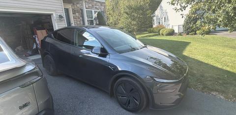 Tesla Model Y 2026