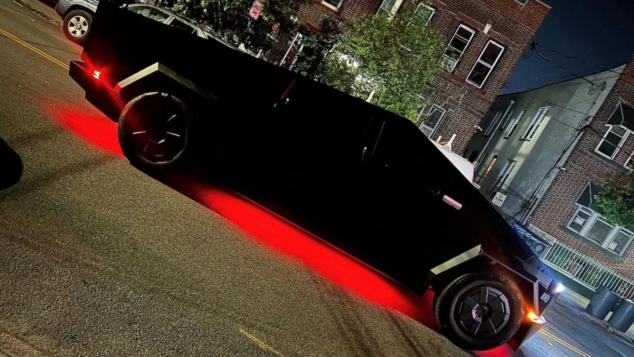 Tesla Cybertruck 2025 in 