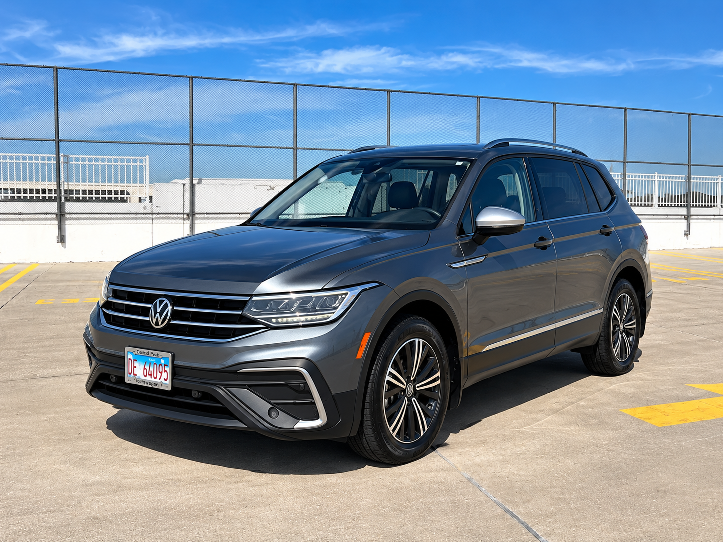 Volkswagen Tiguan 2024 in Naperville, IL