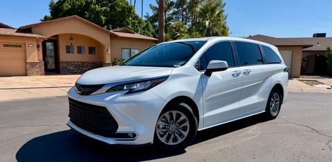 Toyota Sienna 2023