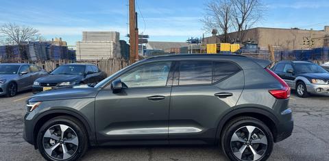 Volvo XC40 2026