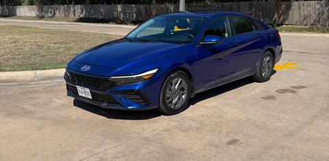 Hyundai Elantra 2024